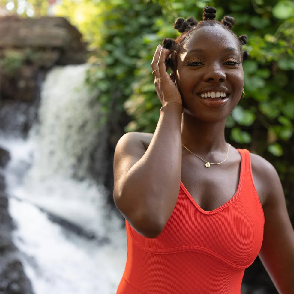 Style & Shine Foaming Hair Mousse - Image 4